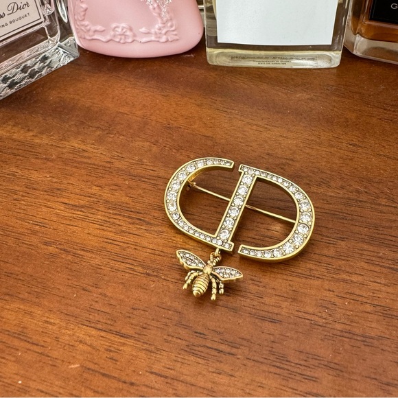 Dior Gold Toned Crystal Drop Brooch - Picture 2 of 9